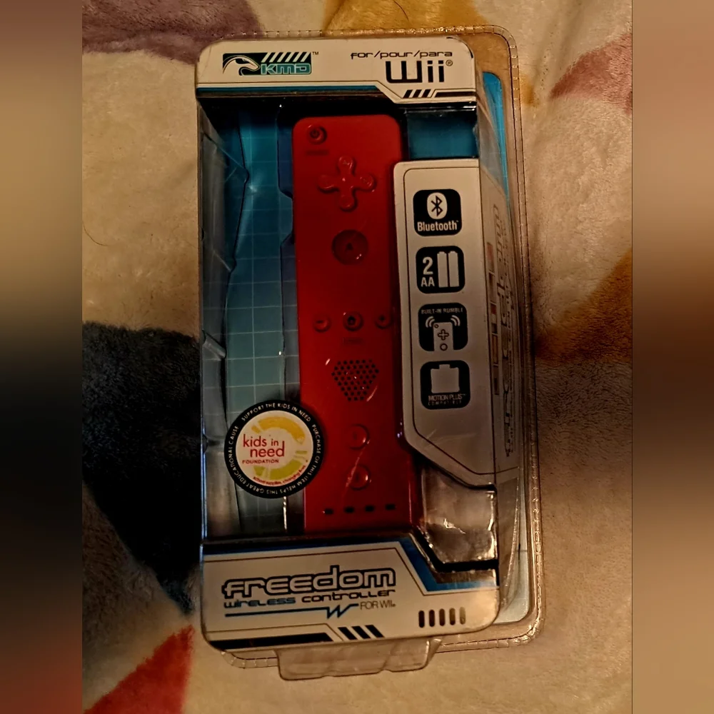 Nintendo Red Wireless Controller for Wii By Freedom